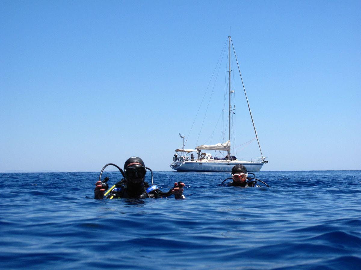Sailing and Diving in Cyclades Islands
