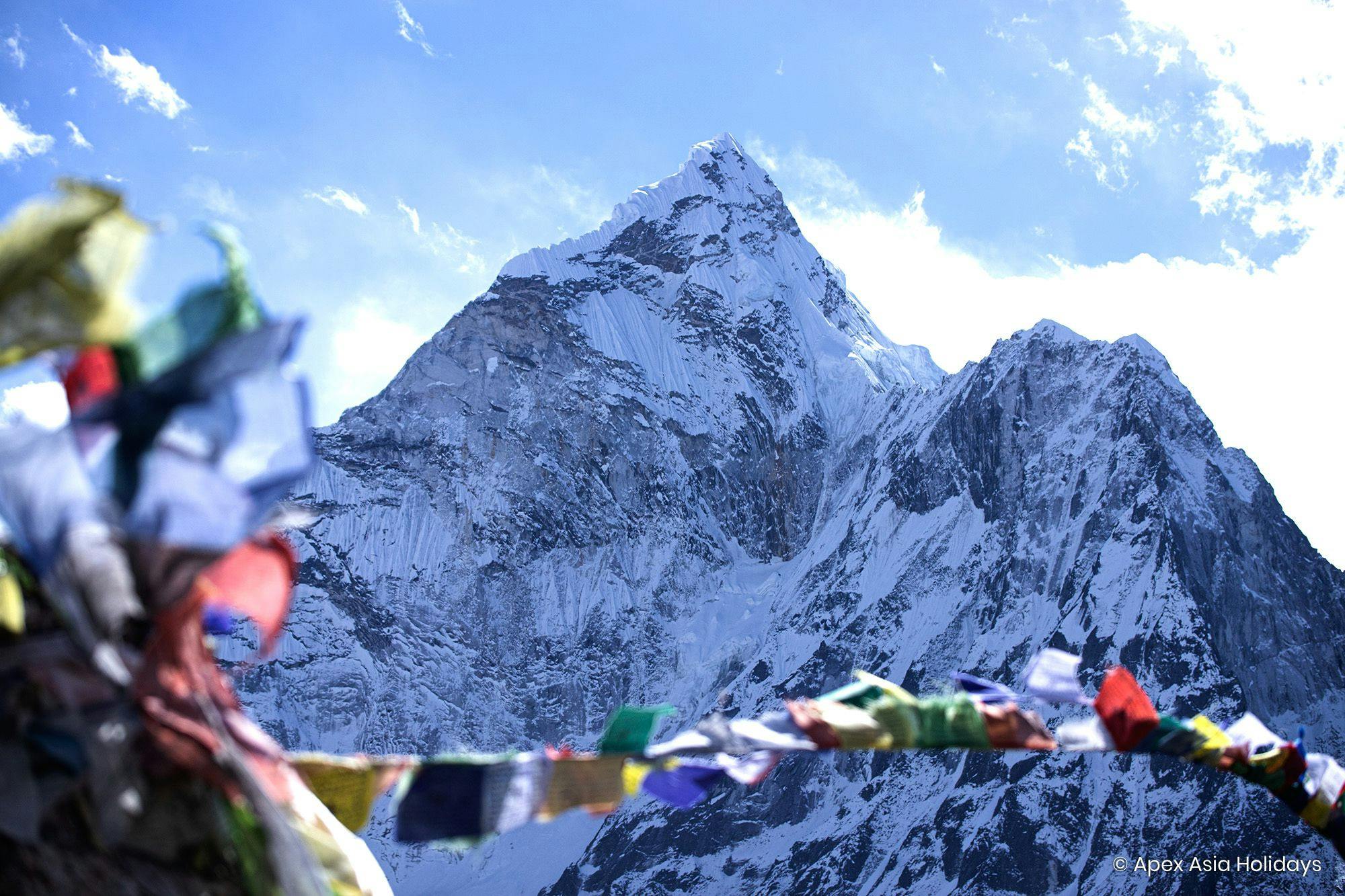 Ultimate Everest - The Three Pass Trek