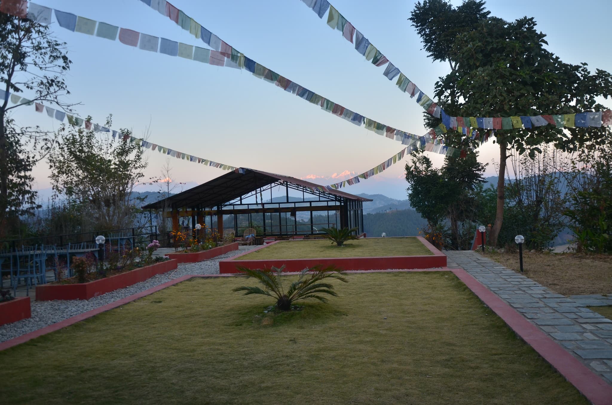 Expeditious Tour of Himalayan Culture