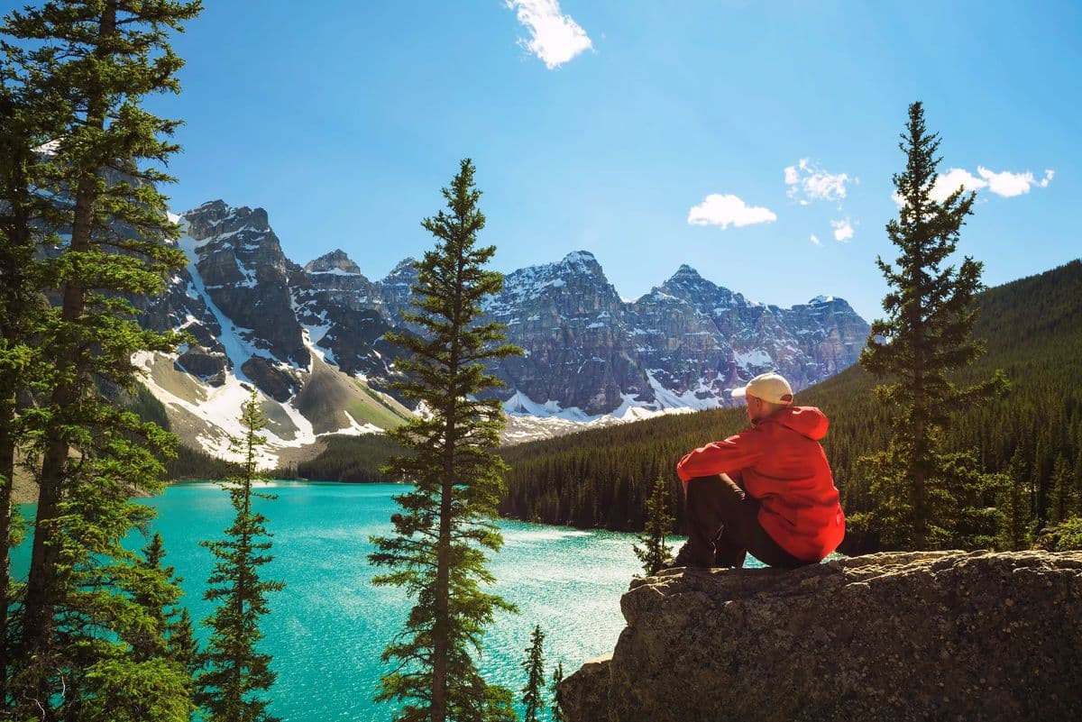 Moraine Lake & Lake Louise Morning Tour